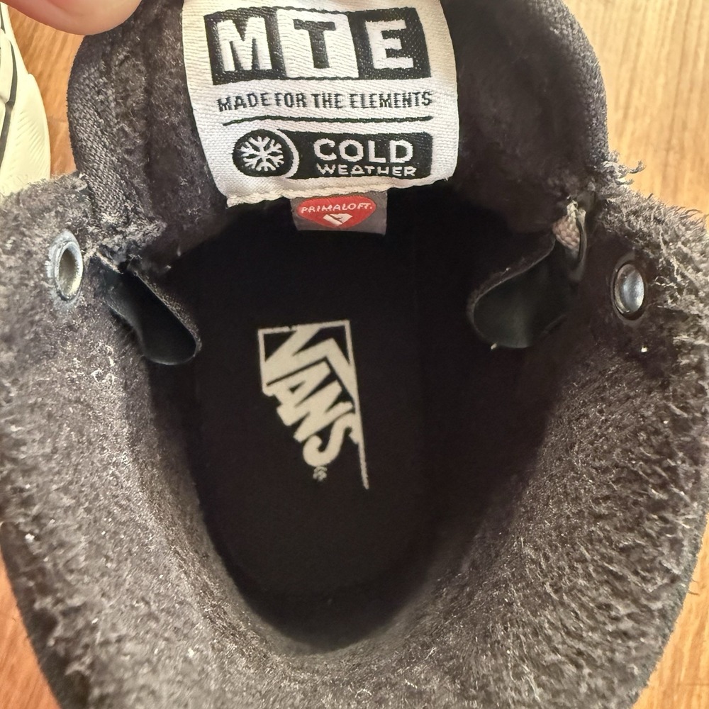 Vans MTE SK8‑Hi Little Kids 11 Black High‑Top Shoe Water Resistant Weather Youth - Picture 8 of 10